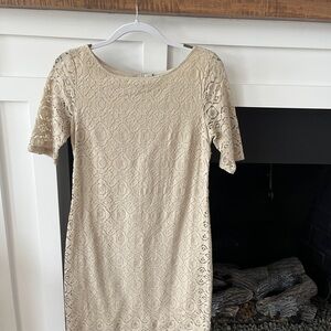 Banana Republic Cream Sheath Mini Dress Short Sleeve Scoop Neck